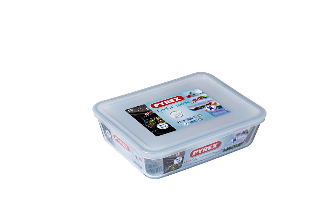 PYREX COOK & FREEZE RECT DISH WITH PLASTIC LID 1.5 AWG TRATING (PTY) LTD