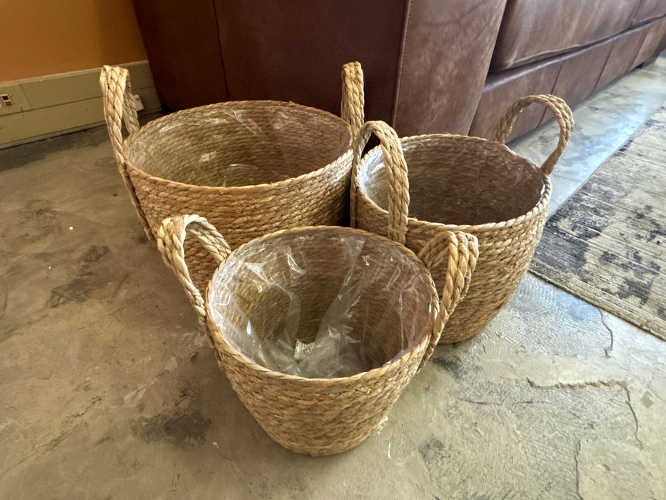 BASKET SET OF 3 - PLAIN DESIGN FOUR CORNERS